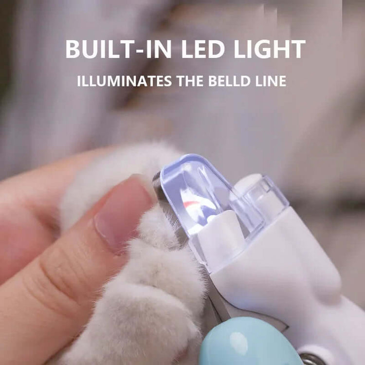 Pet Nail Clipper with Led Light showing built-in LED for safe pet grooming.